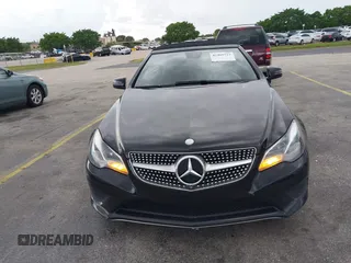2014 Mercedes-Benz E 350 with VIN WDDKK5KF7EF240724, listed as a IAAI auction lot 42469727 with 116,174 mi miles and . Bid and sale history available at DreamBid. Image 12.