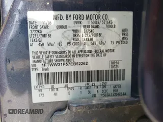 2007 Ford F-350 XL z VIN 1FTWW31P57EB52262, wystawiony jako Copart lot #60138785 z przebiegiem 170 721 mil mil oraz Szkoda całkowita • Salvage title. Historia ofert i sprzedaży dostępna na DreamBid. Obrazek 12.