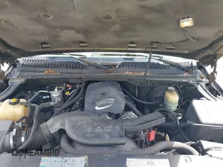 2001 Chevrolet Suburban LS with VIN 1GNEC16T91J316830, listed as a IAAI auction lot 41832158 with 143,332 mi miles. Bid and sale history available at carsss.com. Image 10.