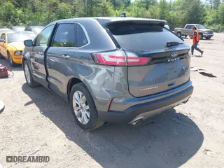 2022 Ford Edge Titanium with VIN 2FMPK4K9XNBB05741, listed as a IAAI auction lot 42033841 with 41,726 mi miles. Bid and sale history available at carsss.com. Image 3.