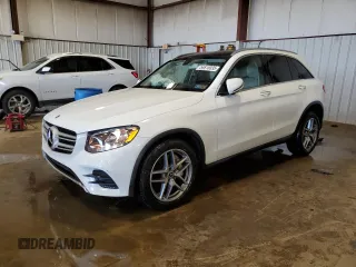 2017 Mercedes-Benz GLC 300 z VIN WDC0G4JBXHF263991, wystawiony jako Copart lot #54610035 z przebiegiem 85 178 mil mil oraz Szkody całkowita. Historia ofert i sprzedaży dostępna na DreamBid. Obrazek 1.
