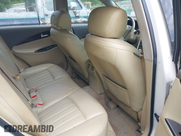 2011 Infiniti EX Journey with VIN JN1AJ0HR7BM852171, listed as a IAAI auction lot 42223789 with 238,872 mi miles and . Bid and sale history available at DreamBid. Image 8.