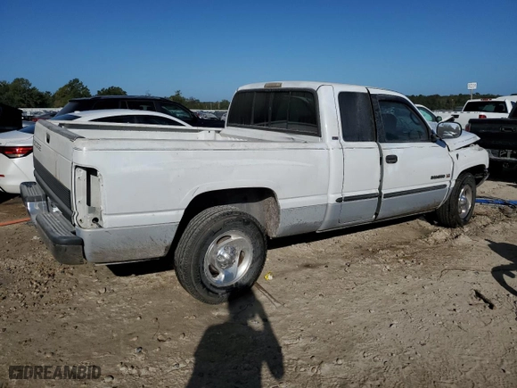 2000 Dodge Ram 1500 with VIN 3B7HC13Z1YG158901, listed as a Copart auction lot 75700554 with 0 mi miles and Non Repairable. Bid and sale history available at carsss.com. Image 3.