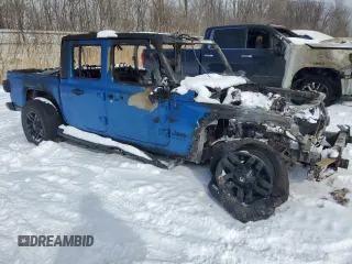 2020 Jeep Gladiator Sport S with VIN 1C6JJTAG6LL193103, listed as a Copart auction lot 46032415 with Not Provided miles and Salvage Title. Bid and sale history available at carsss.com. Image 4.
