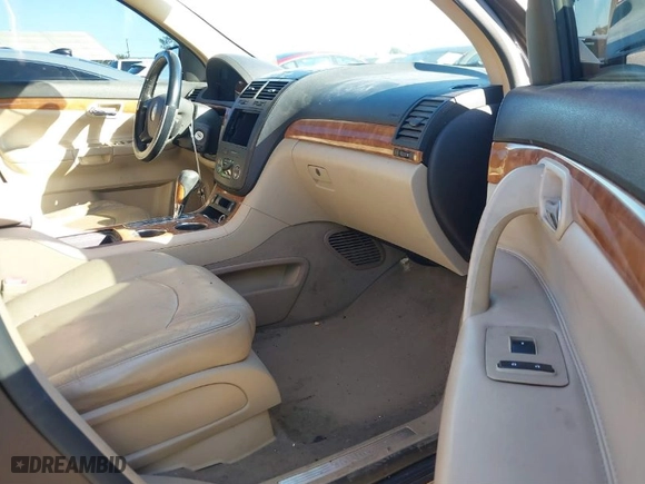 2007 Saturn Outlook XR with VIN 5GZER23757J124154, listed as a IAAI auction lot 41645018 with 218,998 mi miles. Bid and sale history available at carsss.com. Image 5.