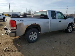 2010 GMC Sierra 1500 with VIN 1GTSKTE38AZ236366, listed as a Copart auction lot 49142155 with 199,147 mi miles and Salvage Title. Bid and sale history available at DreamBid. Image 3.