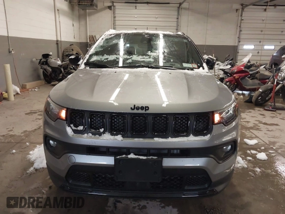 2023 Jeep Compass Latitude with VIN 3C4NJDBN6PT549752, listed as a IAAI auction lot 41225196 with 23,349 mi miles and . Bid and sale history available at DreamBid. Image 12.