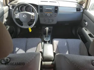 2011 Nissan Versa SL z VIN 3N1BC1CP8BL507316, wystawiony jako Copart lot #45740375 z przebiegiem 102 795 mil mil oraz Szkoda całkowita • Salvage title. Historia ofert i sprzedaży dostępna na DreamBid. Obrazek 8.