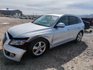 2012 Audi Q5 2.0T Premium Plus with VIN WA1LFAFP4CA131088, listed as a Copart auction lot 48800255 with 128,185 mi miles and Salvage Title. Bid and sale history available at carsss.com. Image 1.