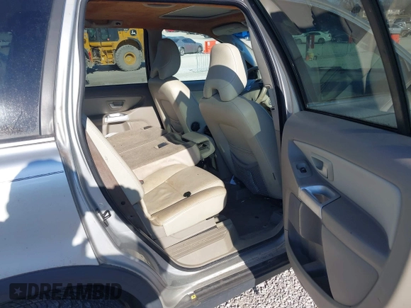 2006 Volvo XC90 2.5L Turbo with VIN YV4CZ592661278664, listed as a IAAI auction lot 41696894 with 182,329 mi miles. Bid and sale history available at carsss.com. Image 8.