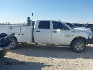 2017 Ram 2500 Tradesman с VIN 3C6TR5HT8HG737959, выставлен на аукционе IAAI как лот 41591328 с пробегом 240 260 миль миль и . История ставок и продаж доступна на DreamBid. Изображение 13.