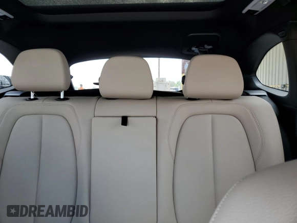 2019 BMW X1 sDrive28i z VIN WBXHU7C56K5N33695, wystawiony jako Copart lot #55492205 z przebiegiem 18 824 mil mil oraz Szkoda całkowita • Salvage title. Historia ofert i sprzedaży dostępna na DreamBid. Obrazek 10.