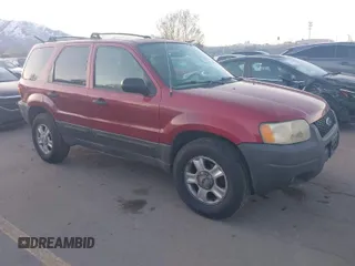 2003 Ford Escape XLT Popular 2 with VIN 1FMYU93143KC54170, listed as a IAAI auction lot 41763124 with 271,432 mi miles. Bid and sale history available at carsss.com. Image 1.
