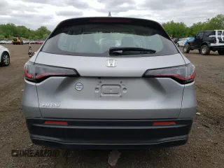 2024 Honda HR-V LX with VIN 3CZRZ2H39RM717587, listed as a Copart auction lot 57510125 with 16,033 mi miles and Salvage title. Bid and sale history available at DreamBid. Image 6.