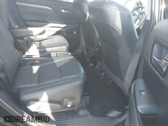2019 Toyota Highlander Limited with VIN 5TDDZRFH7KS942359, listed as a IAAI auction lot 42188224 with 85,454 mi miles and . Bid and sale history available at DreamBid. Image 8.