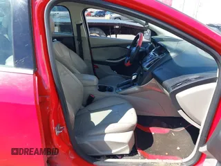 2012 Ford Focus SEL with VIN 1FAHP3H23CL291253, listed as a IAAI auction lot 42044902 with 184,716 mi miles. Bid and sale history available at carsss.com. Image 5.
