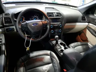 2019 Ford Explorer z VIN 1FM5K7B85KGA75469, wystawiony jako Copart lot #83456464 z przebiegiem 85 698 mil mil oraz Szkoda całkowita • Salvage title. Historia ofert i sprzedaży dostępna na DreamBid. Obrazek 8.