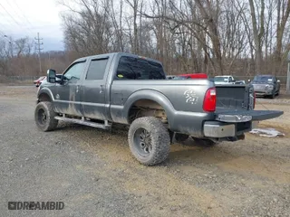 2015 Ford Super Duty F-250 SRW Lariat with VIN 1FT7W2BT5FEB50696, listed as a IAAI auction lot 41406626 with 106,993 mi miles. Bid and sale history available at carsss.com. Image 3.