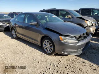2011 Volkswagen Jetta SE z VIN 3VWDZ7AJ0BM395785, wystawiony jako Copart lot #55982785 z przebiegiem 116 183 mil mil oraz Szkoda całkowita • Salvage title. Historia ofert i sprzedaży dostępna na DreamBid. Obrazek 4.
