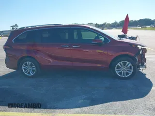 2021 Toyota Sienna Limited with VIN 5TDZSKFCXMS036019, listed as a IAAI auction lot 40965293 with 147,133 mi miles and . Bid and sale history available at DreamBid. Image 12.