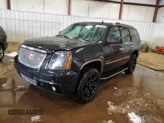 2011 GMC Yukon Denali with VIN 1GKS2EEF2BR106577, listed as a Copart auction lot 44937665 with 230,684 mi miles and Clean Title. Bid and sale history available at carsss.com. Image 1.