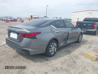 2020 Nissan Altima S z VIN 1N4BL4BV7LC217523, wystawiony jako IAAI lot #42166031 z przebiegiem 105 349 mil mil oraz . Historia ofert i sprzedaży dostępna na DreamBid. Obrazek 6.