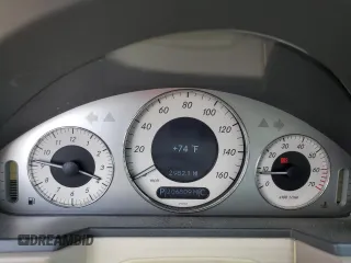 2005 Mercedes-Benz E 320 with VIN WDBUH65J15A653807, listed as a Copart auction lot 49731935 with 206,809 mi miles and Salvage Title. Bid and sale history available at DreamBid. Image 9.
