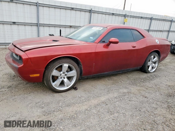 2013 Dodge Challenger SXT z VIN 2C3CDYAG3DH645792, wystawiony jako Copart lot #57351105 z przebiegiem 170 572 mil mil oraz Szkoda całkowita • Salvage title. Historia ofert i sprzedaży dostępna na DreamBid. Obrazek 1.