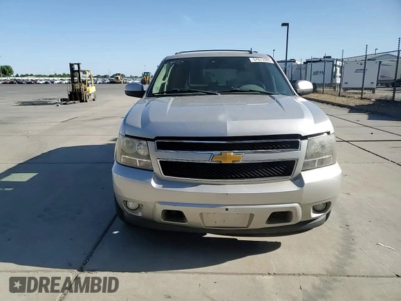 2007 Chevrolet Tahoe LT with VIN 1GNFC13J17J145992, listed as a Copart auction lot 57673385 with 151,804 mi miles and Salvage title. Bid and sale history available at DreamBid. Image 14.