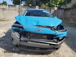 2022 Hyundai Kona Limited with VIN KM8K53A35NU911229, listed as a Copart auction lot 42786925 with 10,110 mi miles and Salvage Title. Bid and sale history available at carsss.com. Image 5.