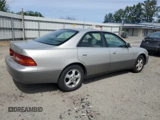 1999 Lexus ES 300 с VIN JT8BF28G7X5056792, выставлен на аукционе Copart как лот 61927675 с пробегом 122 063 миль миль и Чистый • Clean title. История ставок и продаж доступна на DreamBid. Изображение 3.