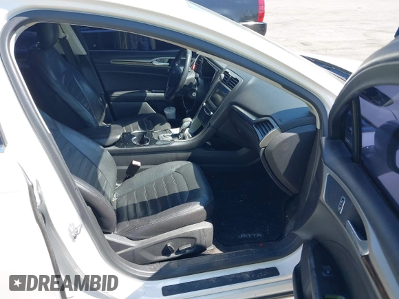 2014 Ford Fusion SE with VIN 3FA6P0HD1ER161452, listed as a IAAI auction lot 42037684 with 166,634 mi miles. Bid and sale history available at carsss.com. Image 5.