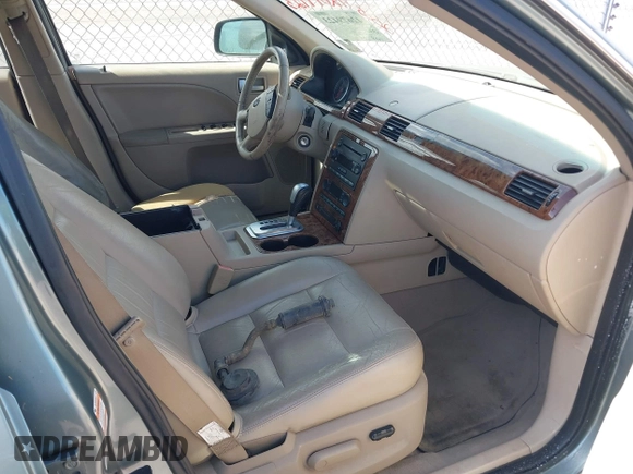 2005 Ford Five Hundred SEL with VIN 1FAHP24195G100762, listed as a IAAI auction lot 42679423 with Not provided miles and . Bid and sale history available at DreamBid. Image 5.