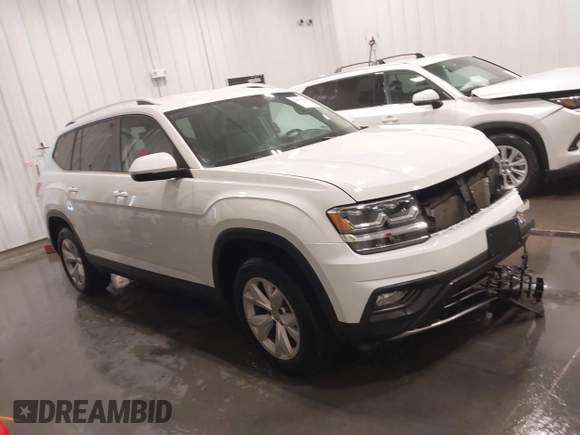2018 Volkswagen Atlas SE with VIN 1V2KR2CA7JC574270, listed as a IAAI auction lot 41654110 with 104,440 mi miles and . Bid and sale history available at DreamBid. Image 1.