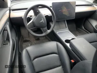 2023 Tesla Model 3 z VIN 5YJ3E1EA6PF692248, wystawiony jako Copart lot #58831805 z przebiegiem 18 607 mil mil oraz Szkoda całkowita • Salvage title. Historia ofert i sprzedaży dostępna na DreamBid. Obrazek 8.