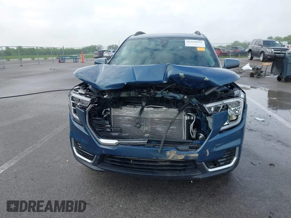 2024 GMC Terrain SLE z VIN 3GKALMEG4RL249642, wystawiony jako IAAI lot #42248039 z przebiegiem 11 695 mil mil oraz . Historia ofert i sprzedaży dostępna na DreamBid. Obrazek 12.