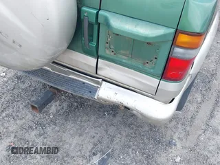 1998 Isuzu Trooper S z VIN JACDJ58X0W7908301, wystawiony jako IAAI lot #42274490 z przebiegiem 267 053 mil mil oraz . Historia ofert i sprzedaży dostępna na DreamBid. Obrazek 6.