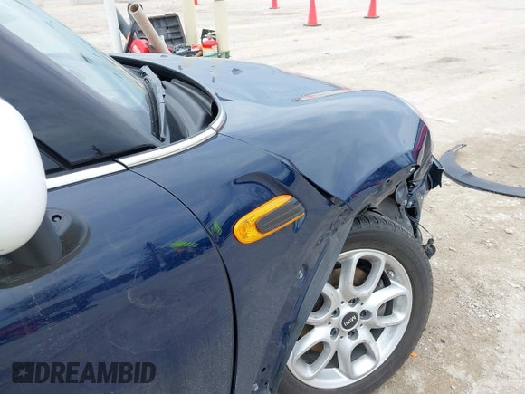 2017 MINI Hardtop Cooper with VIN WMWXP5C34H3B15966, listed as a IAAI auction lot 41889565 with 21,579 mi miles and . Bid and sale history available at DreamBid. Image 14.