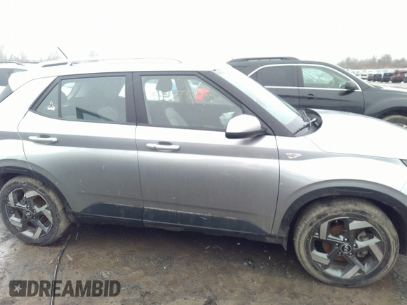2024 Hyundai Venue Limited with VIN KMHRC8A30RU300497, listed as a IAAI auction lot 41732907 with 8,104 mi miles and . Bid and sale history available at DreamBid. Image 13.