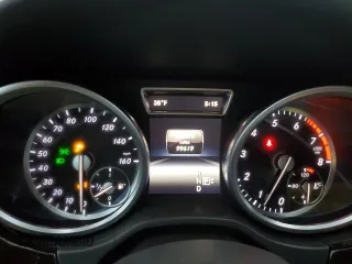 2015 Mercedes-Benz M 350 z VIN 4JGDA5HB9FA571227, wystawiony jako Copart lot #71989152 z przebiegiem 99 619 mil mil oraz . Historia ofert i sprzedaży dostępna na DreamBid. Obrazek 9.