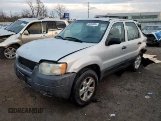 2003 Ford Escape XLS Popular with VIN 1FMYU92133KC98260, listed as a Copart auction lot 85364804 with 246,664 mi miles and Salvage Title. Bid and sale history available at carsss.com. Image 1.