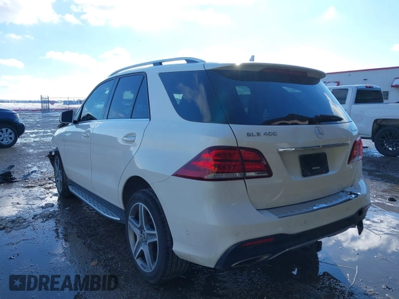 2019 Mercedes-Benz GLE 400 with VIN 4JGDA5GB3KB206029, listed as a IAAI auction lot 41279145 with 37,101 mi miles and . Bid and sale history available at DreamBid. Image 3.