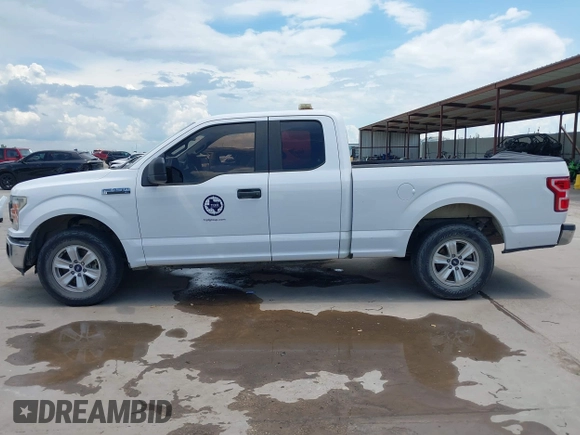 2018 Ford F-150 XL z VIN 1FTEX1CB3JKC44462, wystawiony jako IAAI lot #42597699 z przebiegiem 165 692 mil mil oraz . Historia ofert i sprzedaży dostępna na DreamBid. Obrazek 14.