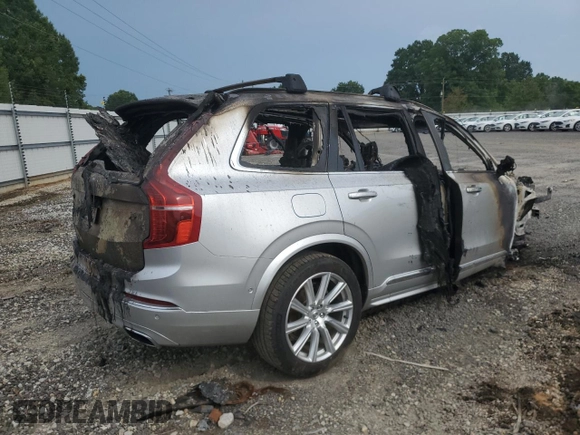 2019 Volvo XC90 Inscription z VIN YV4A22PL2K1486136, wystawiony jako Copart lot #62274105 z przebiegiem Nie podano mil oraz Szkoda całkowita • Salvage title. Historia ofert i sprzedaży dostępna na DreamBid. Obrazek 3.