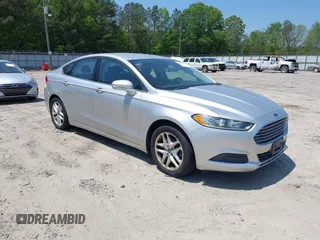 2013 Ford Fusion SE with VIN 3FA6P0HR3DR131573, listed as a IAAI auction lot 42139156 with 97,435 mi miles. Bid and sale history available at carsss.com. Image 1.