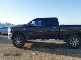 2020 Ram 2500 Big Horn with VIN 3C6UR5DL9LG281571, listed as a IAAI auction lot 41775961 with 118,842 mi miles. Bid and sale history available at carsss.com. Image 14.
