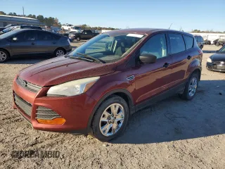 2016 Ford Escape S with VIN 1FMCU0F70GUA71428, listed as a Copart auction lot 84221944 with 186,507 mi miles and Salvage Title. Bid and sale history available at carsss.com. Image 1.