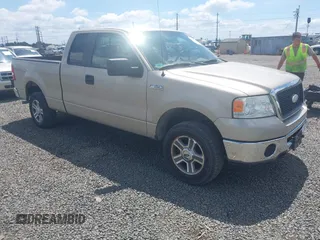 2007 Ford F-150 XLT with VIN 1FTPX14V67FB81831, listed as a IAAI auction lot 42327531 with 190,403 mi miles and . Bid and sale history available at DreamBid. Image 1.