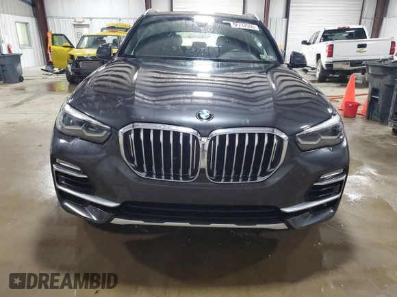 2020 BMW X5 xDrive40i with VIN 5UXCR6C09L9C51165, listed as a Copart auction lot 58212555 with Not provided miles and Salvage title. Bid and sale history available at DreamBid. Image 5.