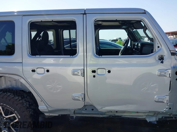 2024 Jeep Wrangler Sahara with VIN 1C4PJXEN7RW103564, listed as a IAAI auction lot 41997651 with 16,529 mi miles and . Bid and sale history available at carsss.com. Image 14.